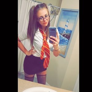 Meet your Posher, Emmily